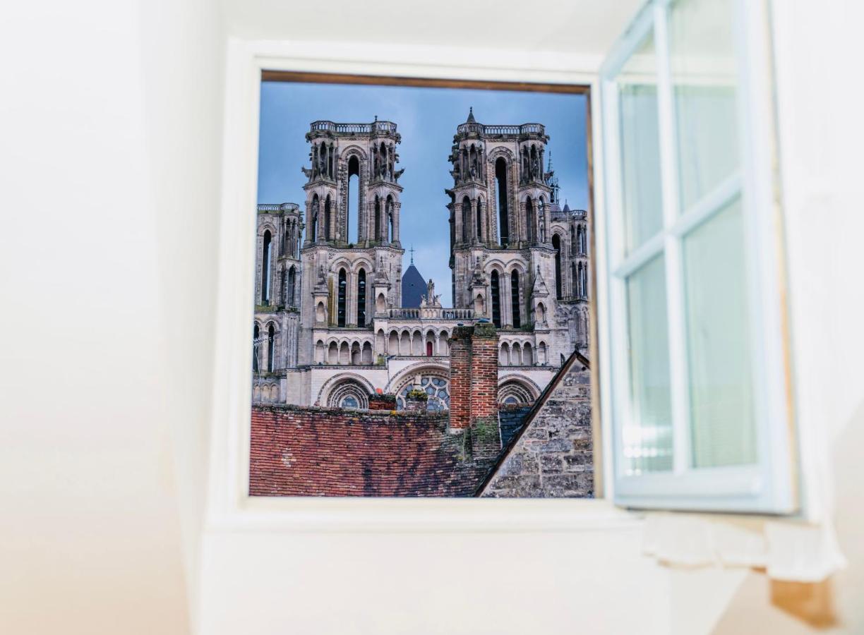Appartamento Nid Douillet La Cour Du Dauphin, Vue Cathedrale Imprenable Laon Esterno foto